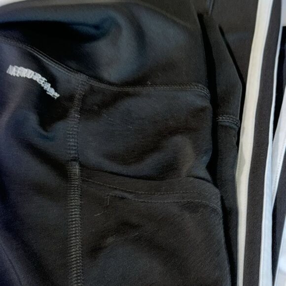 Adidas Black AEROREADY High-Waist Leggings With White Stripes Womens Size S - Picture 8 of 10
